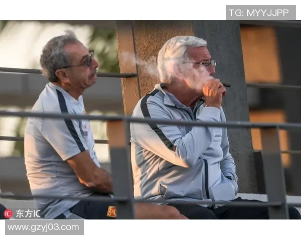 足球明星与雪茄的完美结合精彩瞬间图片集锦