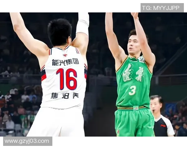 重庆篮球队的崛起之路：钻石联赛中的奋斗与荣耀